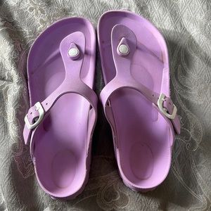 Birkenstock flip flops size 6